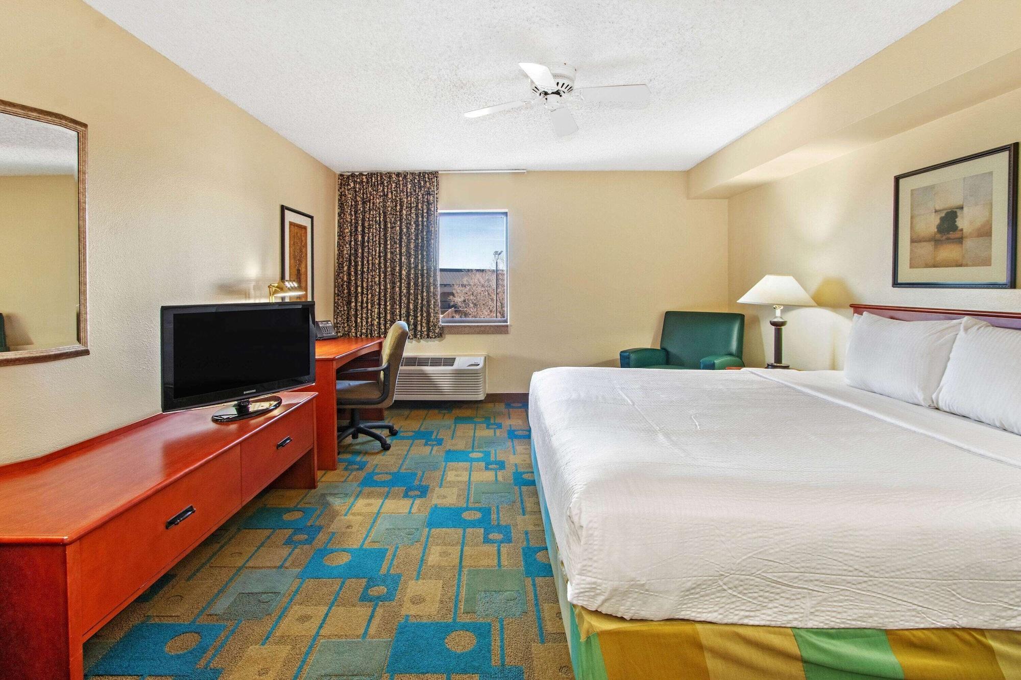 La Quinta By Wyndham Albuquerque Journal Ctr Nw Hotel Exterior photo