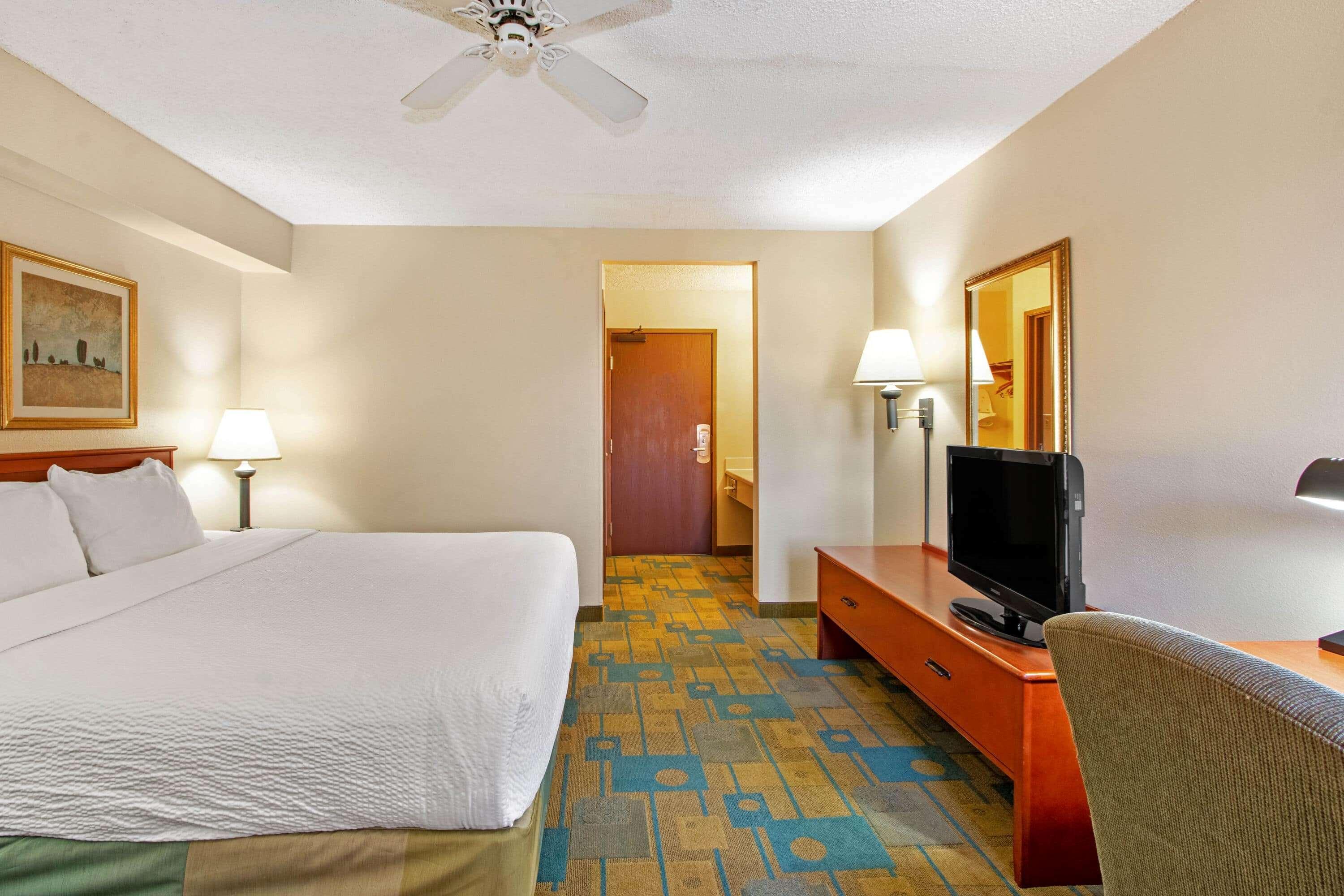 La Quinta By Wyndham Albuquerque Journal Ctr Nw Hotel Exterior photo