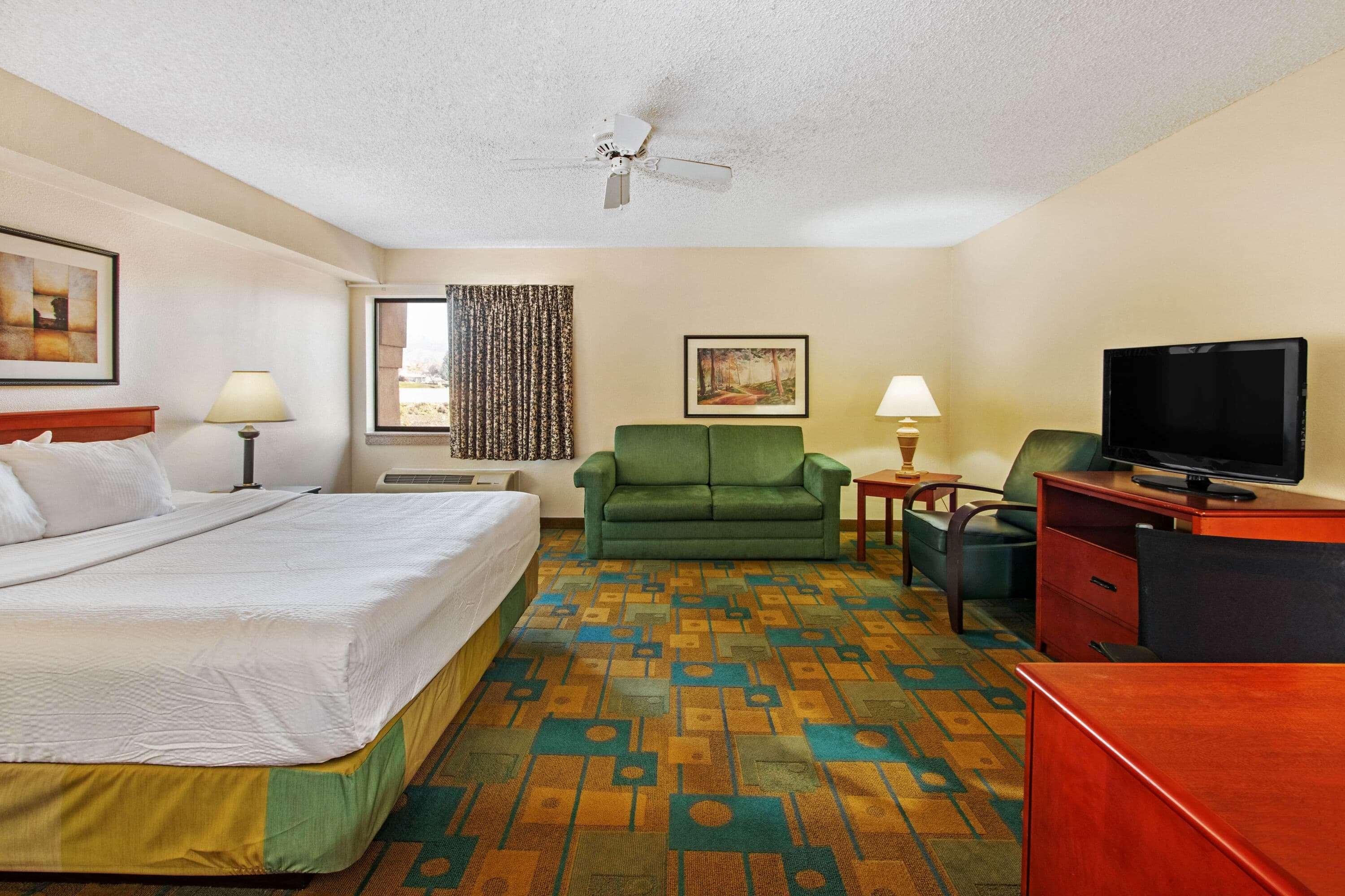 La Quinta By Wyndham Albuquerque Journal Ctr Nw Hotel Exterior photo